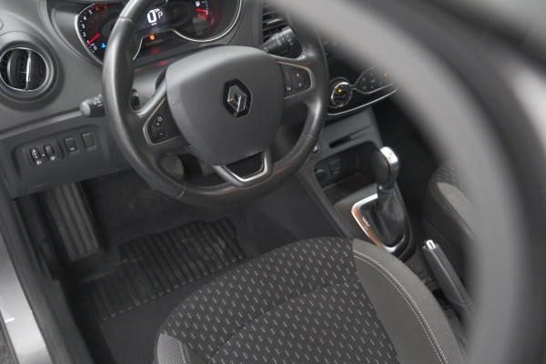 Renault Captur TCe 120 Intens | Camera | Dodehoekdetectie | Navigatie | Stoelverwarming | Parkeersensoren