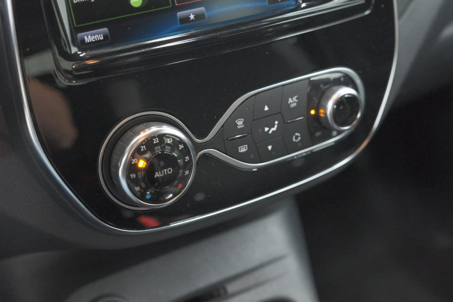 Renault Captur TCe 120 Intens | Camera | Dodehoekdetectie | Navigatie | Stoelverwarming | Parkeersensoren