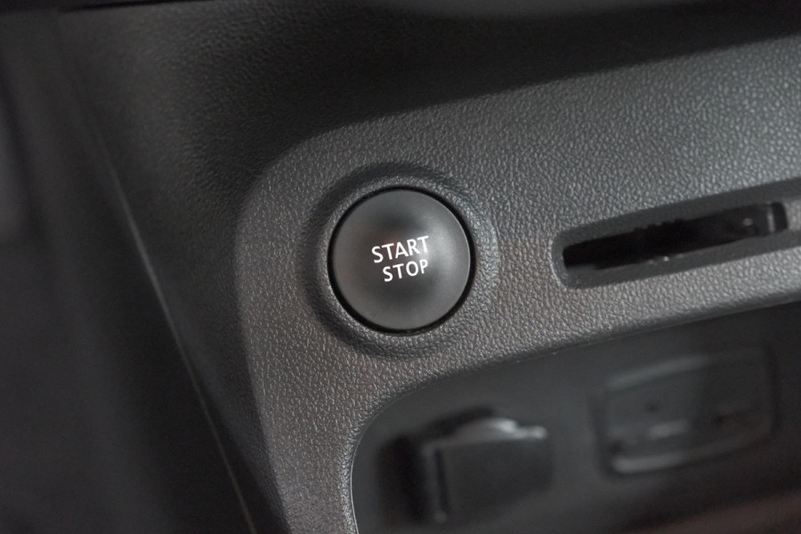 Renault Captur TCe 120 Intens | Camera | Dodehoekdetectie | Navigatie | Stoelverwarming | Parkeersensoren