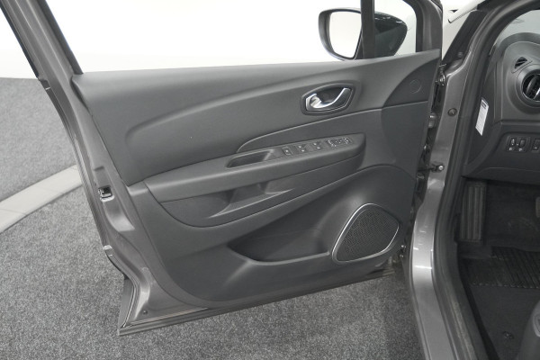 Renault Captur TCe 120 Intens | Camera | Dodehoekdetectie | Navigatie | Stoelverwarming | Parkeersensoren
