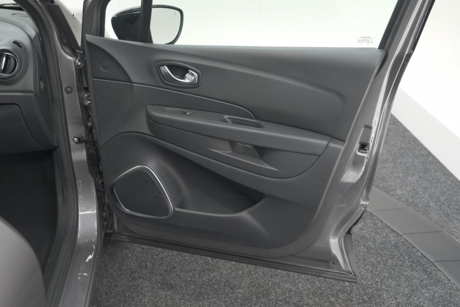 Renault Captur TCe 120 Intens | Camera | Dodehoekdetectie | Navigatie | Stoelverwarming | Parkeersensoren