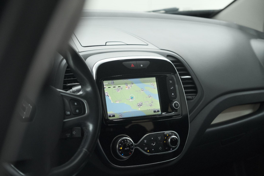 Renault Captur TCe 120 Intens | Camera | Dodehoekdetectie | Navigatie | Stoelverwarming | Parkeersensoren