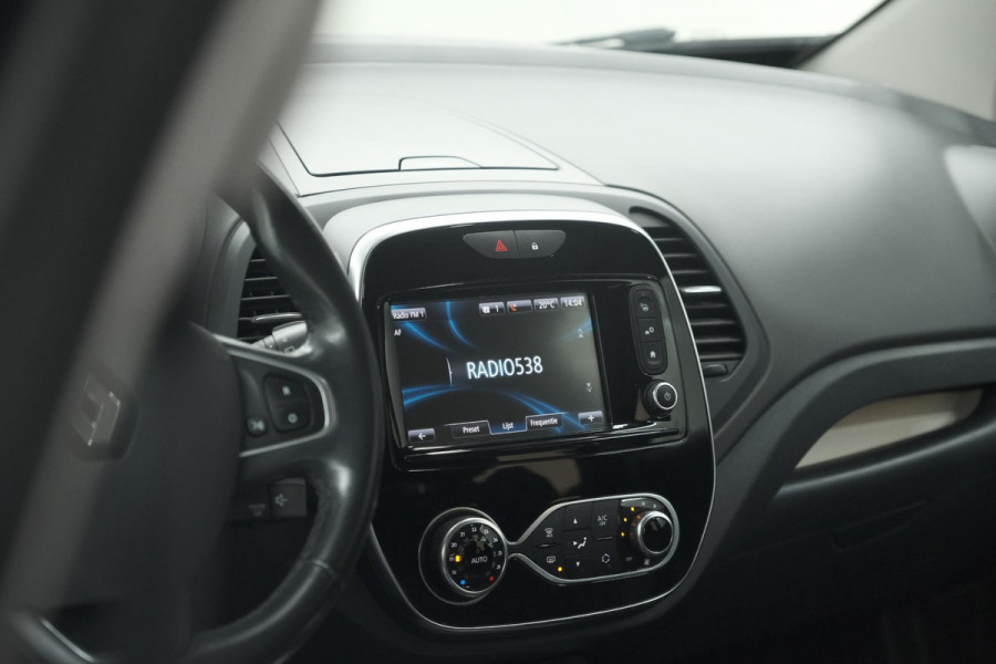 Renault Captur TCe 120 Intens | Camera | Dodehoekdetectie | Navigatie | Stoelverwarming | Parkeersensoren