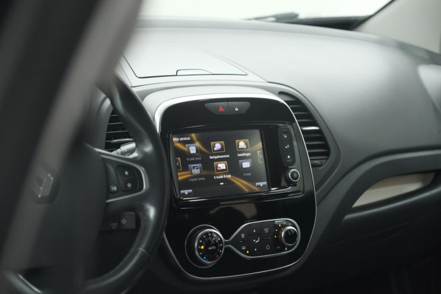 Renault Captur TCe 120 Intens | Camera | Dodehoekdetectie | Navigatie | Stoelverwarming | Parkeersensoren