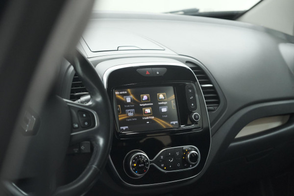 Renault Captur TCe 120 Intens | Camera | Dodehoekdetectie | Navigatie | Stoelverwarming | Parkeersensoren