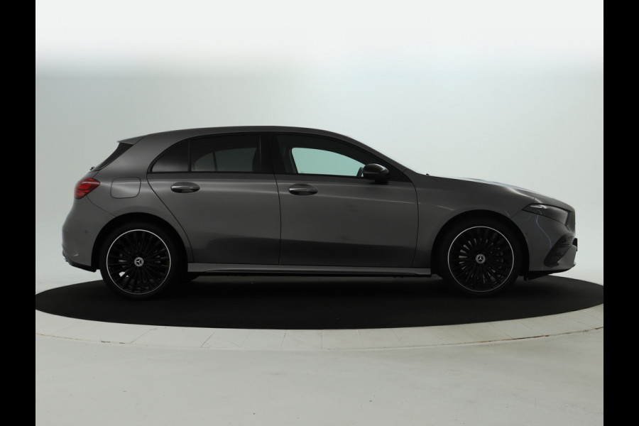 Mercedes-Benz A-Klasse 250 e AMG Line AMG Line Advanced Plus | Night Pakket | 19 Inch AMG velgen | Stoel en Stuurverwarming. Inclusief 24 maanden MB Certified garantie voor Europa.