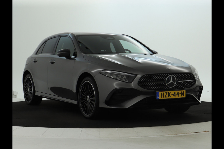 Mercedes-Benz A-Klasse 250 e AMG Line AMG Line Advanced Plus | Night Pakket | 19 Inch AMG velgen | Stoel en Stuurverwarming. Inclusief 24 maanden MB Certified garantie voor Europa.