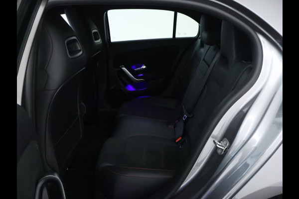 Mercedes-Benz A-Klasse 250 e AMG Line AMG Line Advanced Plus | Night Pakket | 19 Inch AMG velgen | Stoel en Stuurverwarming. Inclusief 24 maanden MB Certified garantie voor Europa.