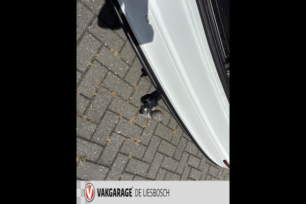 Volvo V60 2.0 T6 Recharge AWD Business Pro/leer/trekhaak/camera/navi/orig ned