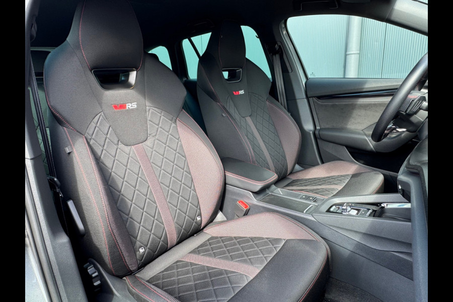 Škoda Octavia Combi 1.4 TSI RS iV PHEV * Trekhaak * Keyless * Stoelverwarming *