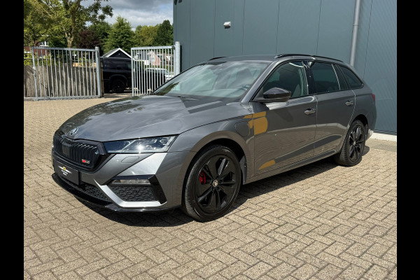 Škoda Octavia Combi 1.4 TSI RS iV PHEV * Trekhaak * Keyless * Stoelverwarming *