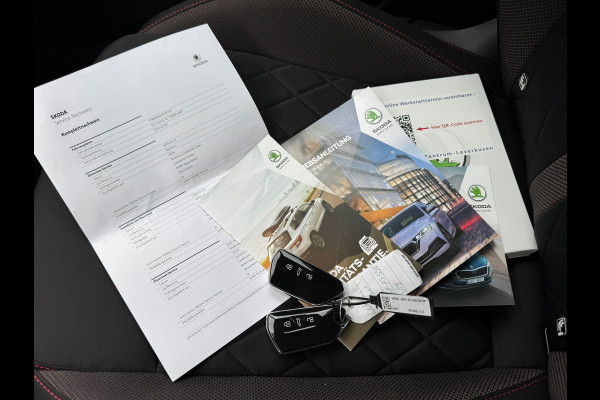 Škoda Octavia Combi 1.4 TSI RS iV PHEV * Trekhaak * Keyless * Stoelverwarming *