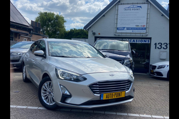 Ford Focus 1.0 TITANIUM CAMERA/NAVI/KEYLESS/LANE/CARPLAY