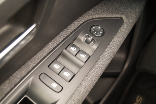 Peugeot 5008 1.2 PureTech 130pk Automaat Executive 7-persoons