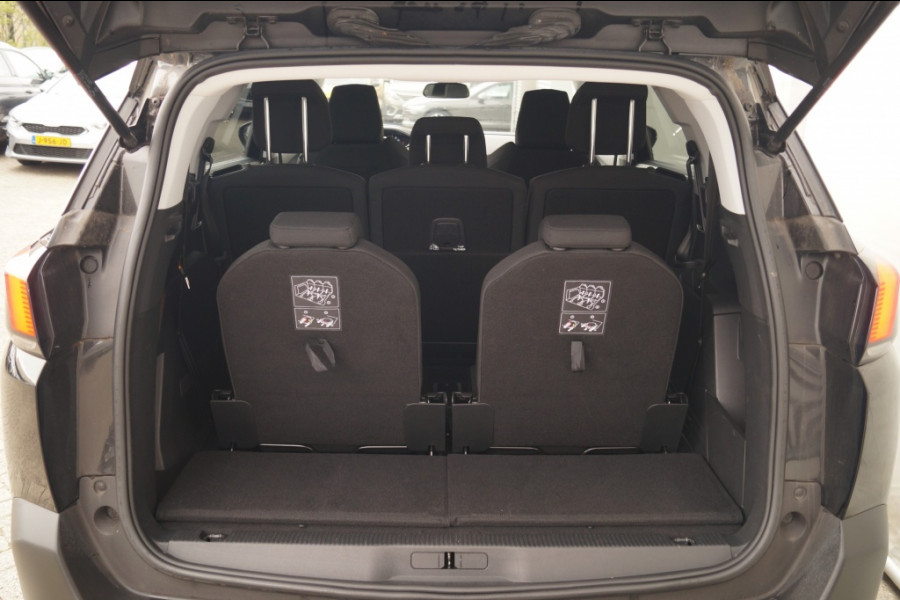 Peugeot 5008 1.2 PureTech 130pk Automaat Executive 7-persoons