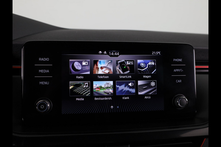 Škoda SCALA 1.0 TSI Sport Business 115 pk | Navigatie via App | Parkeersensoren achter | Autom. airco | Cruise control | Apple Carplay/Android Auto |