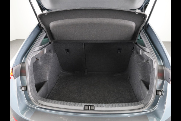 Škoda SCALA 1.0 TSI Sport Business 115 pk | Navigatie via App | Parkeersensoren achter | Autom. airco | Cruise control | Apple Carplay/Android Auto |
