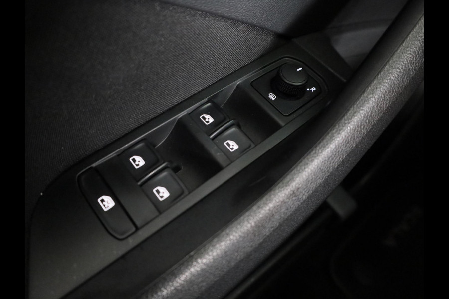 Škoda SCALA 1.0 TSI Sport Business 115 pk | Navigatie via App | Parkeersensoren achter | Autom. airco | Cruise control | Apple Carplay/Android Auto |