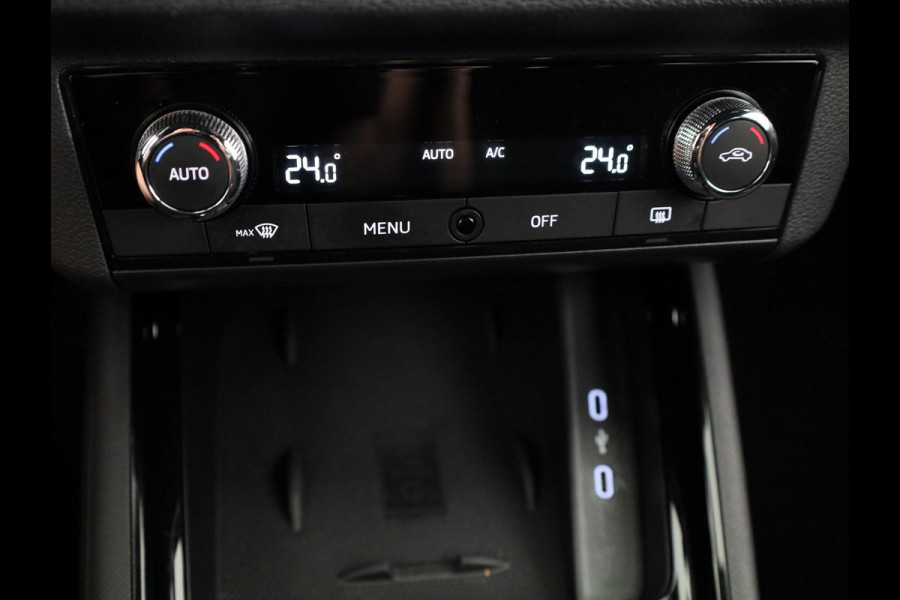 Škoda SCALA 1.0 TSI Sport Business 115 pk | Navigatie via App | Parkeersensoren achter | Autom. airco | Cruise control | Apple Carplay/Android Auto |