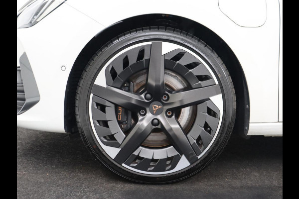 CUPRA Leon 1.4 eHybrid VZ | 245pk | Stoel & stuurverwarming | Carplay | Camera | Adaptive cruise | Navigatie | Sfeerverlichting | Keyless | Sportstoelen | PHEV | Plug In