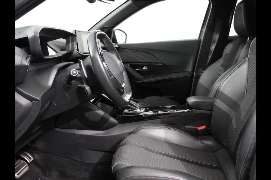Peugeot 2008 1.2 PureTech 130pk Automaat GT-Line Navigatie Apple Carplay/Android Auto Camera Parkeersensoren Ledverlichting Cruise Control Virtual Cockpit Climate Control Lichtmetalen velgen