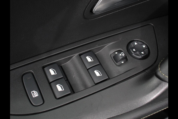 Peugeot 2008 1.2 PureTech 130pk Automaat GT-Line Navigatie Apple Carplay/Android Auto Camera Parkeersensoren Ledverlichting Cruise Control Virtual Cockpit Climate Control Lichtmetalen velgen