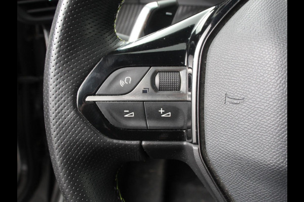 Peugeot 2008 1.2 PureTech 130pk Automaat GT-Line Navigatie Apple Carplay/Android Auto Camera Parkeersensoren Ledverlichting Cruise Control Virtual Cockpit Climate Control Lichtmetalen velgen