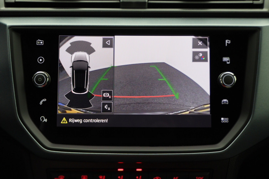 Seat Arona 1.0 TSI Style Business Intense Camera, Apple Carplay, Keyless, Climate, PDC, 17"