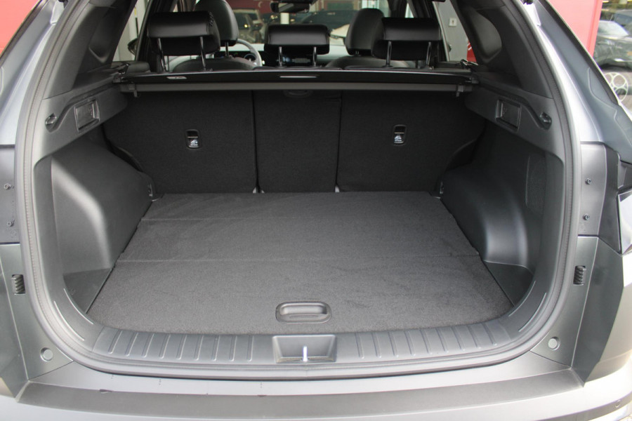 Hyundai Tucson 1.6 T-GDI PHEV 252PK 20TH ANNIVERSARY+ SKY *NIEUW* | PANORAMISCH SCHUIF/KANTELDAK | STUUR / STOELVERWARMING | FULL LED KOPLAMPEN | |HALF ALCANTARA / LEDER 20TH ANNIVERSARY DESIGN MET GROENE STIKSELS | NAVIGATIE | ADAPTIVE CRUISE CONTROL | DRAADLOOS APPLE CARPLAY / ANDROID AUTO | DRAADLOOS TELEFOONLADER | ELEKTRISCH BEDIENBARE ACHTERKLEP | DODEHOEK DETECTIE | 3 FASE CLIMATE CONTROL | KRELL PREMIUM AUDIO | 19"INCH 20TH ANNIVERSARY VELGEN | ZONWERING IN ACHTER PORTIEREN | PINE GREEN MATTE METALLIC LAK | DEURLIJSTEN MET LUXE AFWERKING | DAKRAILS ZWART |