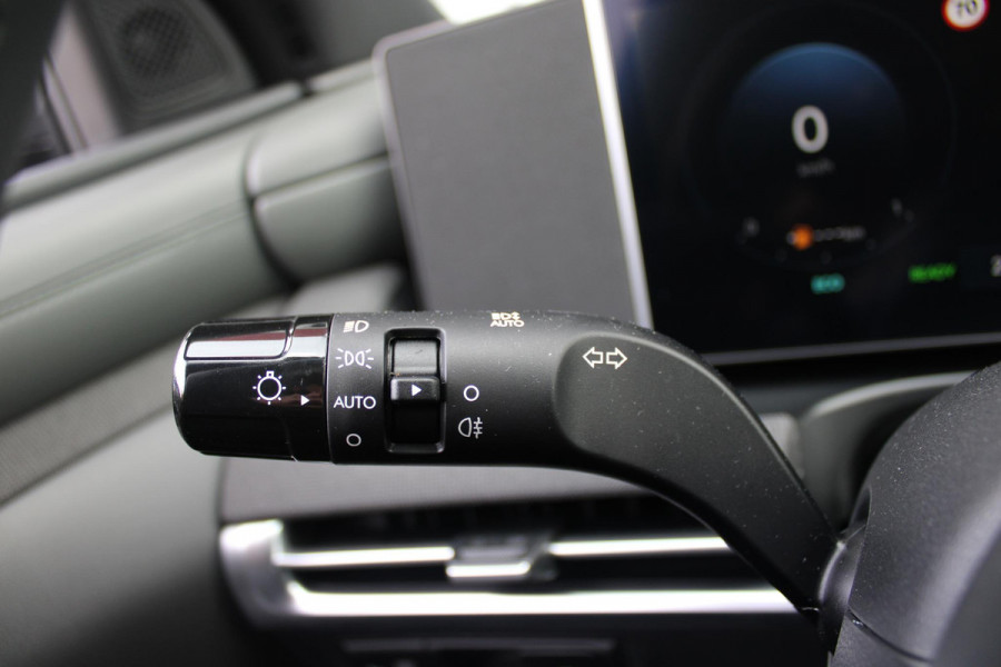 Hyundai Tucson 1.6 T-GDI PHEV 252PK 20TH ANNIVERSARY+ SKY *NIEUW* | PANORAMISCH SCHUIF/KANTELDAK | STUUR / STOELVERWARMING | FULL LED KOPLAMPEN | |HALF ALCANTARA / LEDER 20TH ANNIVERSARY DESIGN MET GROENE STIKSELS | NAVIGATIE | ADAPTIVE CRUISE CONTROL | DRAADLOOS APPLE CARPLAY / ANDROID AUTO | DRAADLOOS TELEFOONLADER | ELEKTRISCH BEDIENBARE ACHTERKLEP | DODEHOEK DETECTIE | 3 FASE CLIMATE CONTROL | KRELL PREMIUM AUDIO | 19"INCH 20TH ANNIVERSARY VELGEN | ZONWERING IN ACHTER PORTIEREN | PINE GREEN MATTE METALLIC LAK | DEURLIJSTEN MET LUXE AFWERKING | DAKRAILS ZWART |