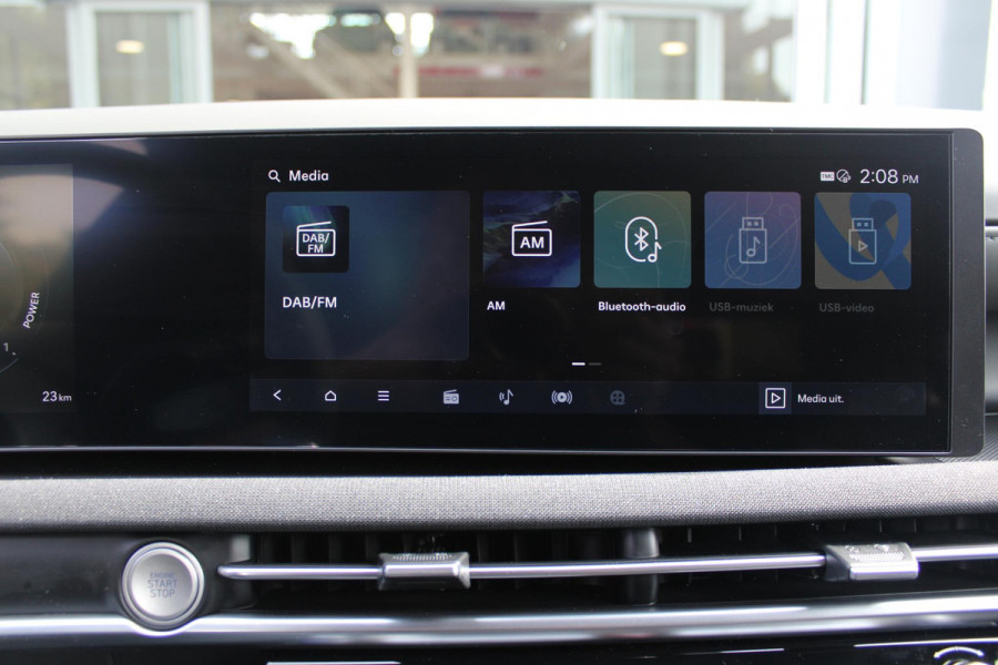 Hyundai Tucson 1.6 T-GDI PHEV 252PK 20TH ANNIVERSARY+ SKY *NIEUW* | PANORAMISCH SCHUIF/KANTELDAK | STUUR / STOELVERWARMING | FULL LED KOPLAMPEN | |HALF ALCANTARA / LEDER 20TH ANNIVERSARY DESIGN MET GROENE STIKSELS | NAVIGATIE | ADAPTIVE CRUISE CONTROL | DRAADLOOS APPLE CARPLAY / ANDROID AUTO | DRAADLOOS TELEFOONLADER | ELEKTRISCH BEDIENBARE ACHTERKLEP | DODEHOEK DETECTIE | 3 FASE CLIMATE CONTROL | KRELL PREMIUM AUDIO | 19"INCH 20TH ANNIVERSARY VELGEN | ZONWERING IN ACHTER PORTIEREN | PINE GREEN MATTE METALLIC LAK | DEURLIJSTEN MET LUXE AFWERKING | DAKRAILS ZWART |