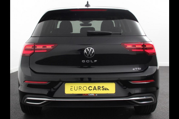 Volkswagen Golf 1.5 eTSI Style Climate control | Adeptieve cruise control | LED Matrix koplampen | Stoel / Stuurverwarming | PDC VA + Camera | Apple carplay/ Andriod auto