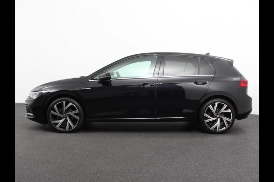 Volkswagen Golf 1.5 eTSI Style Climate control | Adeptieve cruise control | LED Matrix koplampen | Stoel / Stuurverwarming | PDC VA + Camera | Apple carplay/ Andriod auto