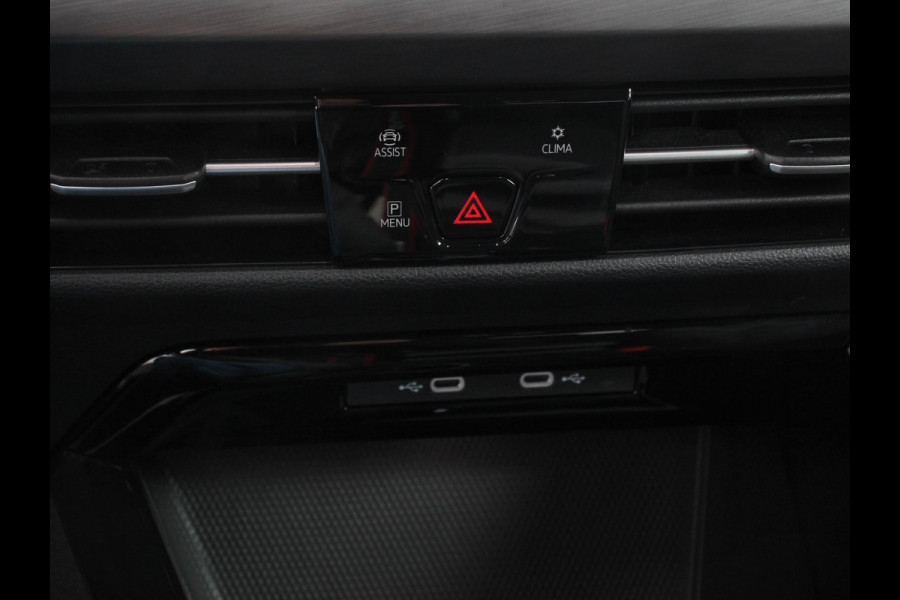 Volkswagen Golf 1.5 eTSI Style Climate control | Adeptieve cruise control | LED Matrix koplampen | Stoel / Stuurverwarming | PDC VA + Camera | Apple carplay/ Andriod auto