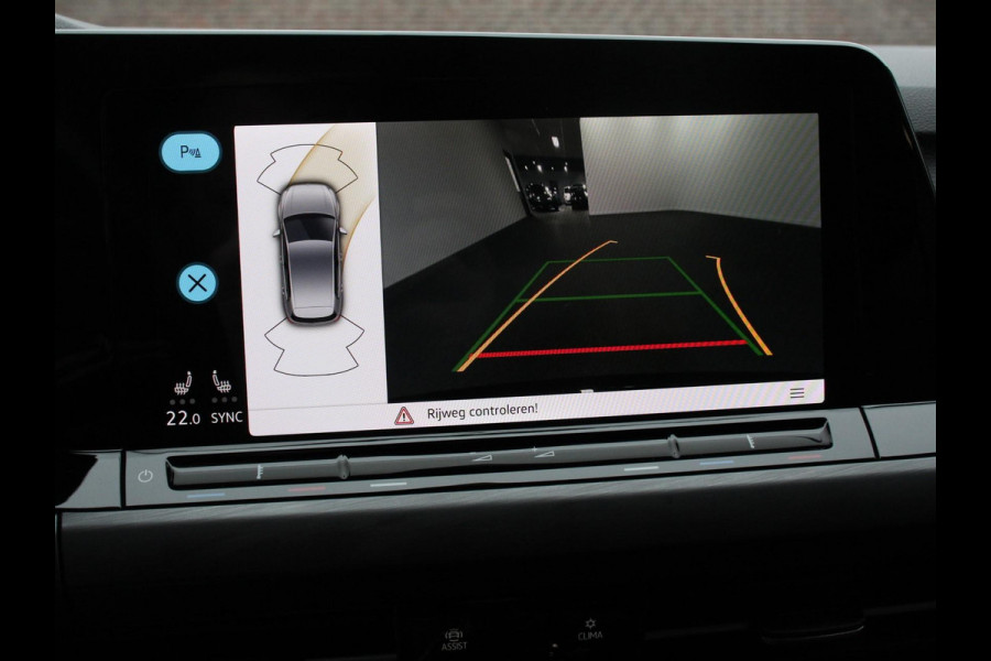 Volkswagen Golf 1.5 eTSI Style Climate control | Adeptieve cruise control | LED Matrix koplampen | Stoel / Stuurverwarming | PDC VA + Camera | Apple carplay/ Andriod auto
