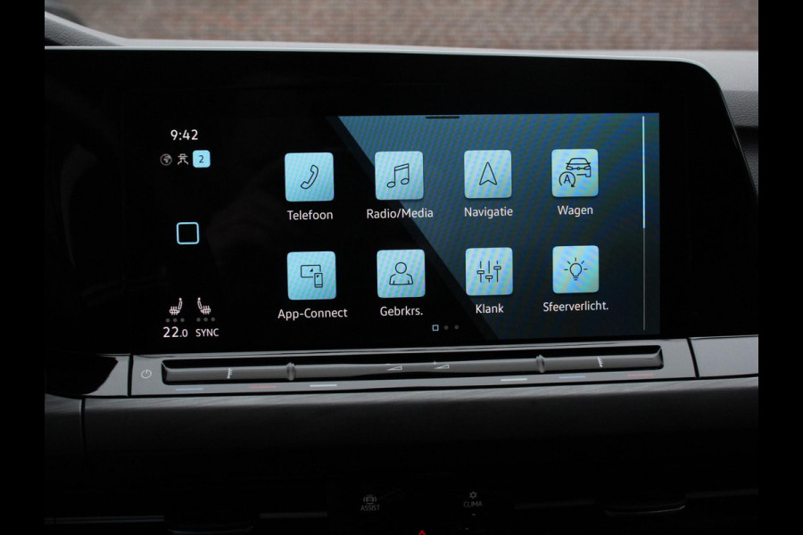Volkswagen Golf 1.5 eTSI Style Climate control | Adeptieve cruise control | LED Matrix koplampen | Stoel / Stuurverwarming | PDC VA + Camera | Apple carplay/ Andriod auto