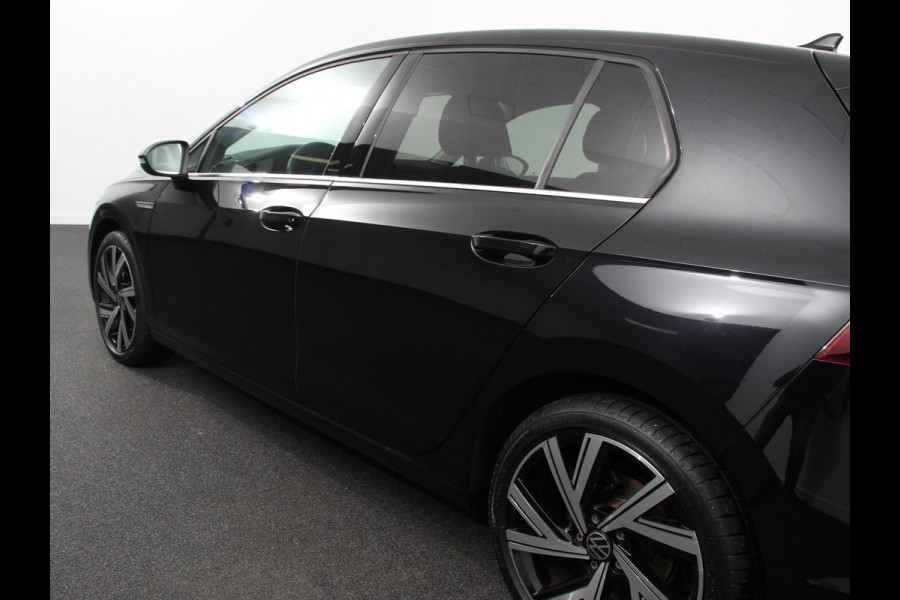 Volkswagen Golf 1.5 eTSI Style Climate control | Adeptieve cruise control | LED Matrix koplampen | Stoel / Stuurverwarming | PDC VA + Camera | Apple carplay/ Andriod auto
