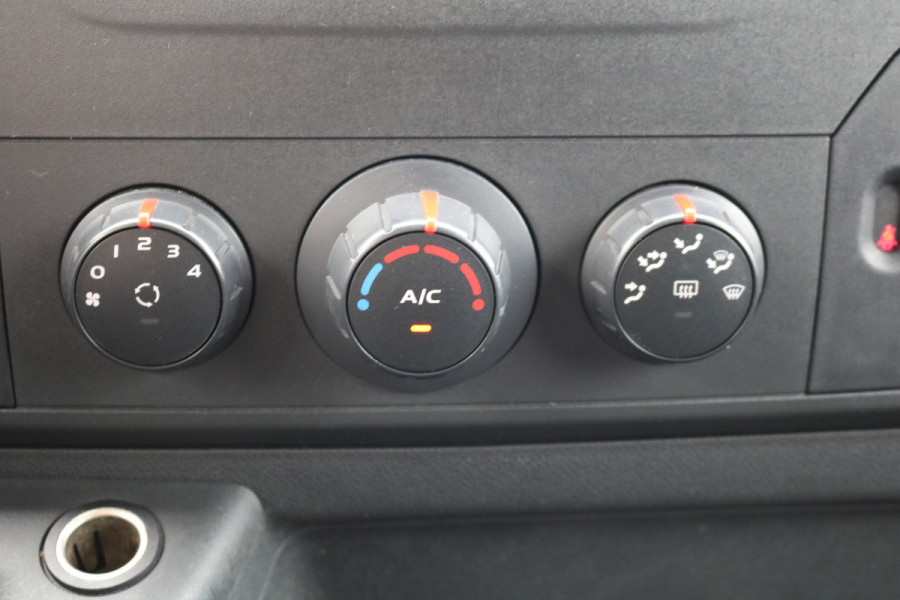 Renault Master 2.3 dCi Koelwagen Bakwagen met Laadklep -10 Graden Dag en Nacht