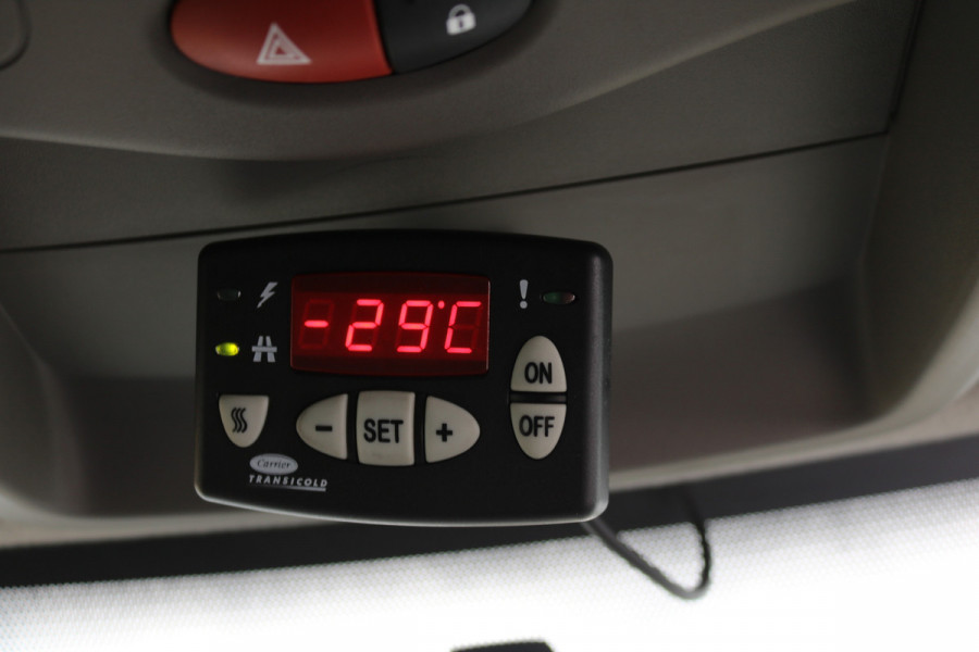Renault Master 2.3 dCi Koelwagen Bakwagen met Laadklep -10 Graden Dag en Nacht