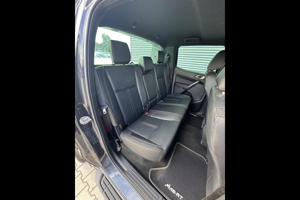 Ford Ranger D-Cab LIMITED EDITION MSRT NR 131 2 zitter voor op ned kenteken ( Edward Davies uitvoering )