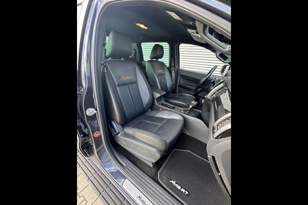Ford Ranger D-Cab LIMITED EDITION MSRT NR 131 2 zitter voor op ned kenteken ( Edward Davies uitvoering )