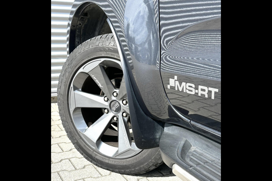 Ford Ranger D-Cab LIMITED EDITION MSRT NR 131 2 zitter voor op ned kenteken ( Edward Davies uitvoering )