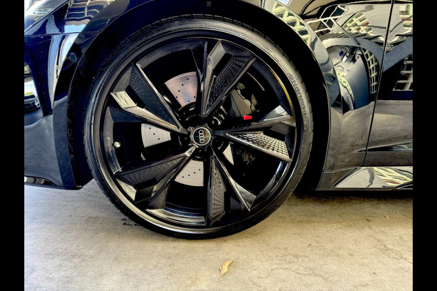 Audi A6 Avant RS6 Performance Dynamic Plus B&O ADVANCE-PANO-360