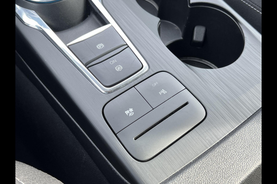 Ford Kuga 2.5 FHEV Titanium | Navigatie | Camera | Geen stekker nodig