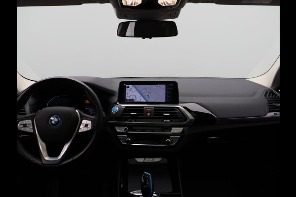 BMW iX3 Executive 80 kWh Trekhaak Pano/dak Leder Apple/Carplay