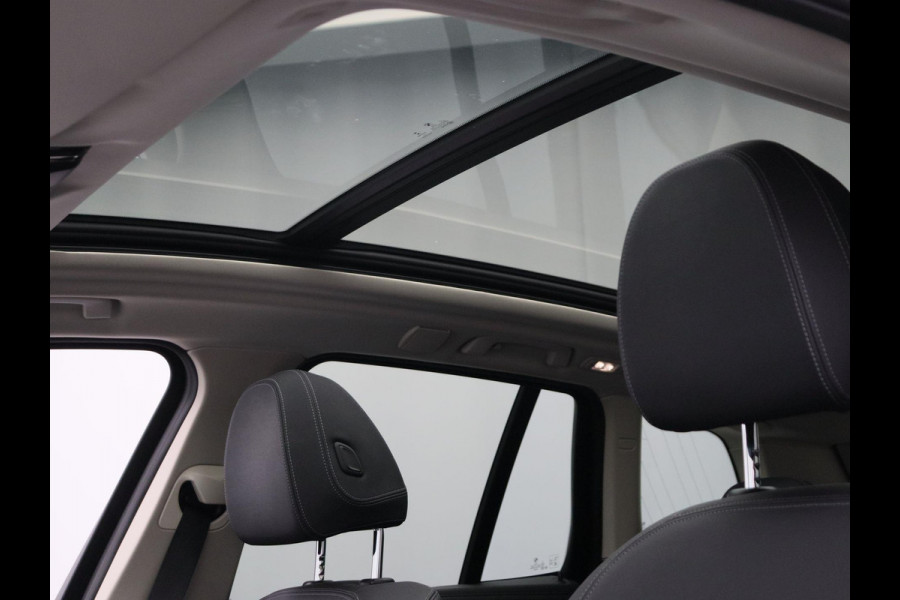 BMW iX3 Executive 80 kWh Trekhaak Pano/dak Leder Apple/Carplay