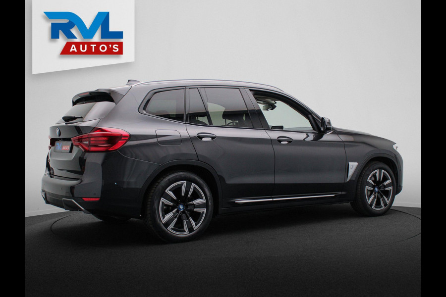BMW iX3 Executive 80 kWh Trekhaak Pano/dak Leder Apple/Carplay