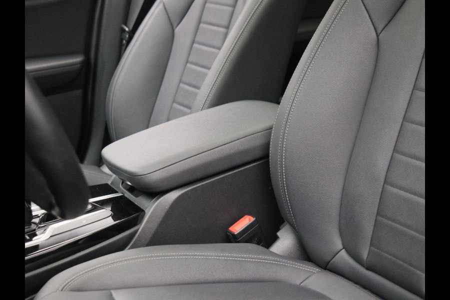 BMW iX3 Executive 80 kWh Trekhaak Pano/dak Leder Apple/Carplay
