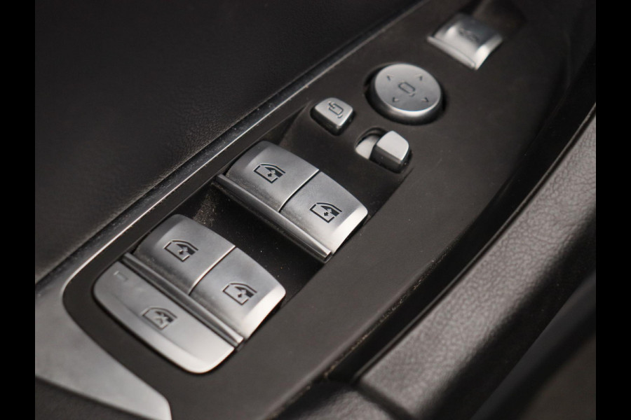 BMW iX3 Executive 80 kWh Trekhaak Pano/dak Leder Apple/Carplay
