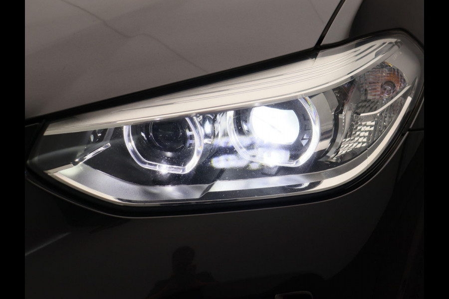 BMW iX3 Executive 80 kWh Trekhaak Pano/dak Leder Apple/Carplay